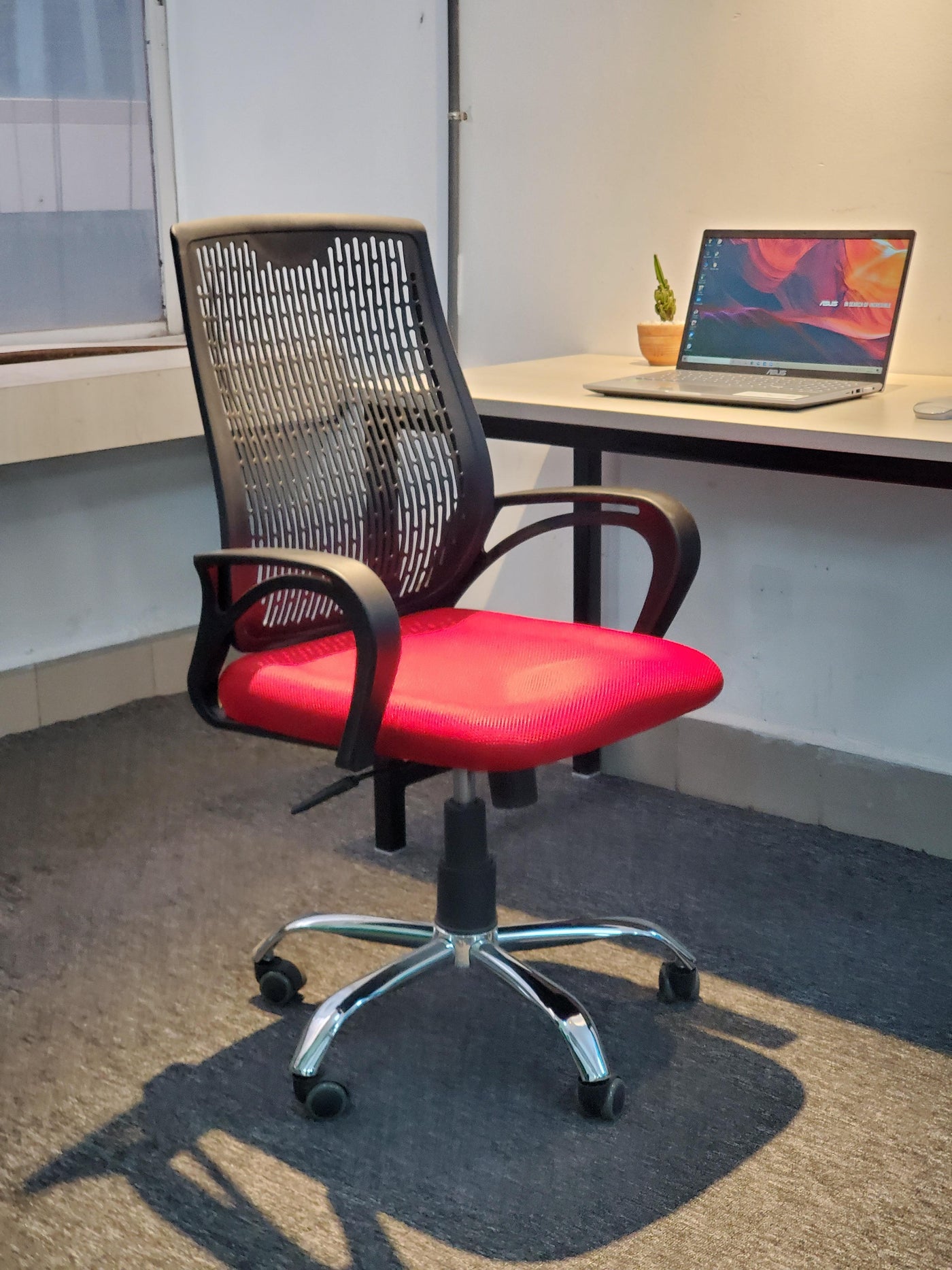 GRID Evrin Chair – GRID Furniture
